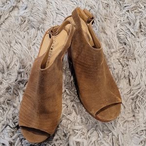 NEW Lucky Brand Leather slingback high heels